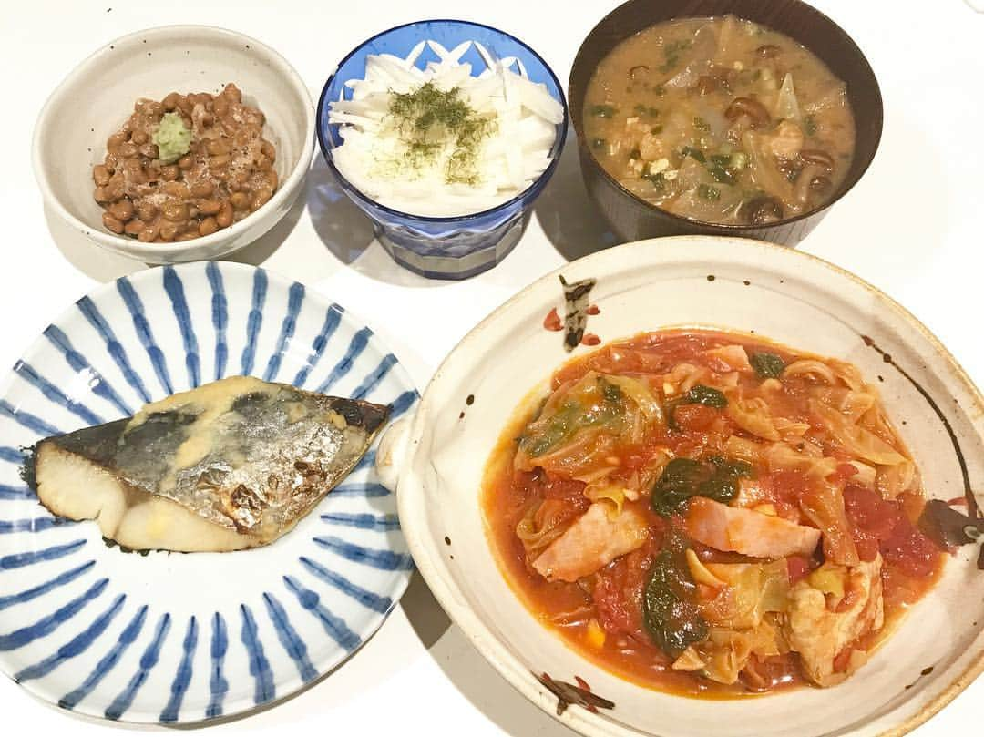 桜井未来さんのインスタグラム写真 - (桜井未来Instagram)「トマト煮作っただけ😂💓 お家ご飯はシンプルに🍽（笑） ・ ・ #おうちごはん #お家ご飯 #おうちご飯 #料理 #手作り #手料理 #cooking #cookingram #クッキングラム #homemade #foodstagram #instafood #みきてぃー食堂 #hugmug_cookingbu #foodpics #foodporn #グルメ #グルメ女子 #グルメ好き」4月26日 17時32分 - miki.sakurai0214