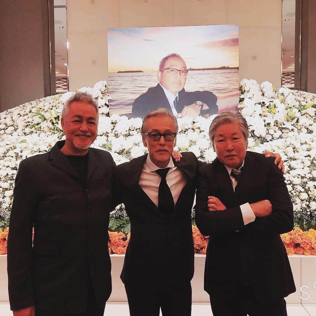工藤村正のインスタグラム：「あっという間に一年が過ぎ、気の置けない仲間とも会える時も少なくなってきた。故 A Team 社長 小笠原  明男 を偲ぶ会、宮崎正太郎、岩城滉一 同じ顔ぶれ‼️ 元気でまた会おう‼️」