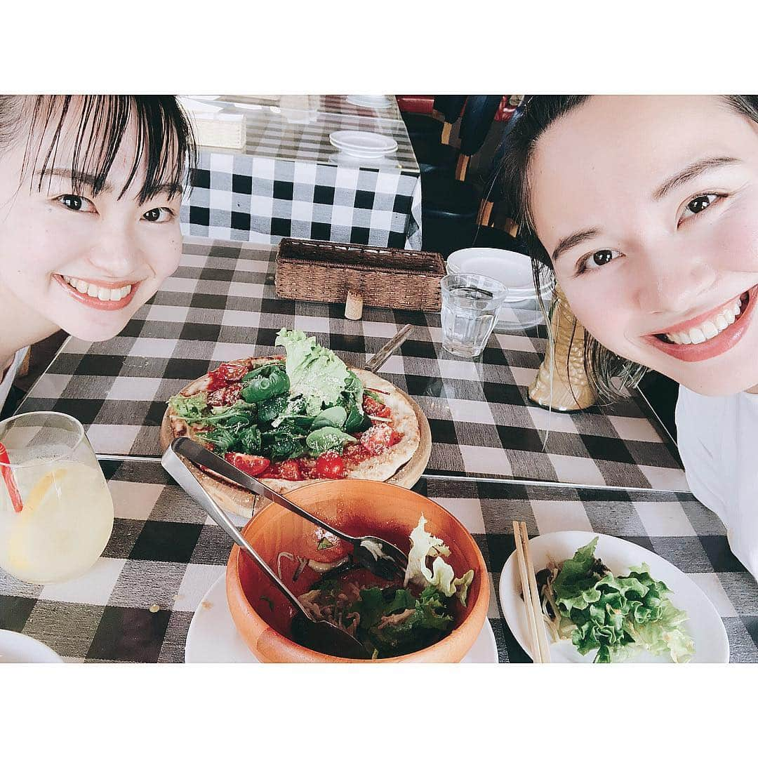 舞雛かのんさんのインスタグラム写真 - (舞雛かのんInstagram)「♡♡♡ あんりと江ノ島デート❤︎. . この写真は、ランチした時の. 江ノ島の海を見ながらの美味しいイタリアン❤︎. 日本じゃないみたいだった...❤︎. . 元気いっぱいで、ポジティブあんり💛🧡. 沢山パワーをもらった!! ありがとう❤︎. . #同期 #宝塚 #99期 #めちゃめちゃ楽しい1日」4月26日 18時26分 - mizho_601