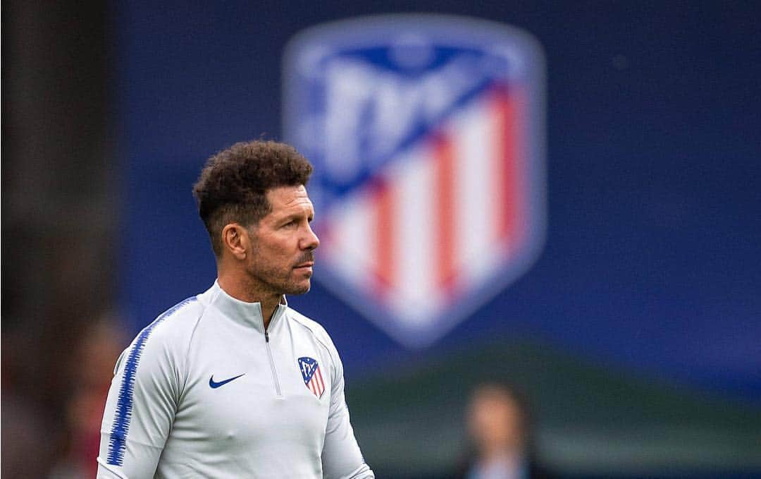 ディエゴ・シメオネさんのインスタグラム写真 - (ディエゴ・シメオネInstagram)「Feliz 116 años @atleticodemadrid. Sigamos trabajando todos juntos, sabiendo lo que somos y hacia donde vamos.」4月26日 18時27分 - simeone