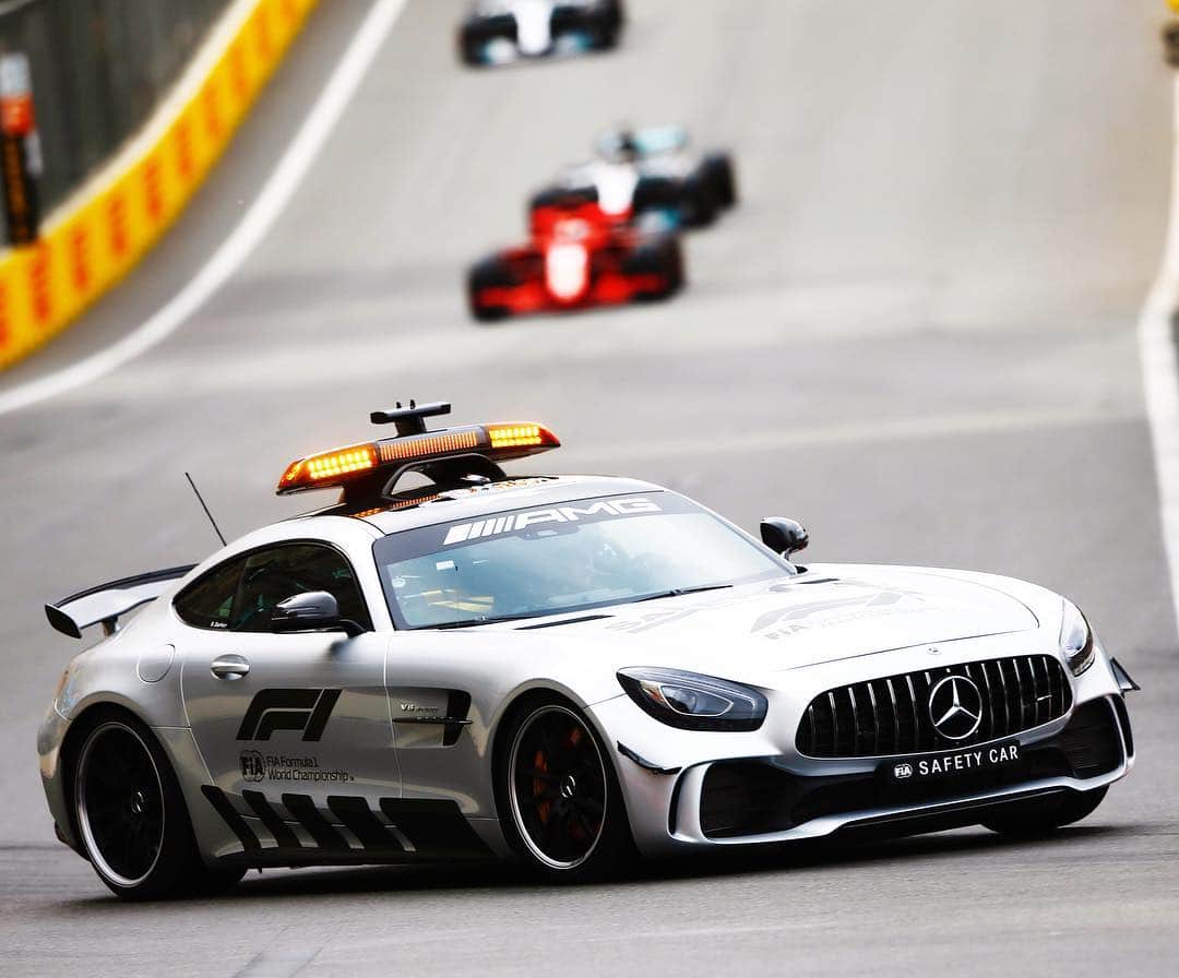 MERCEDES AMG PETRONASさんのインスタグラム写真 - (MERCEDES AMG PETRONASInstagram)「‪We’ve not seen much of this mighty @mercedesamg beast so far this season... But the @f1 Safety Car has been deployed FIVE times in just the last two years in Baku! Do you think we see it again this weekend? 🤔 • #MercedesAMGF1 #Mercedes #AMG #MercedesAMG #F1 #AzerbaijanGP #Baku #Automotive #Car #InstaCar」4月26日 18時36分 - mercedesamgf1
