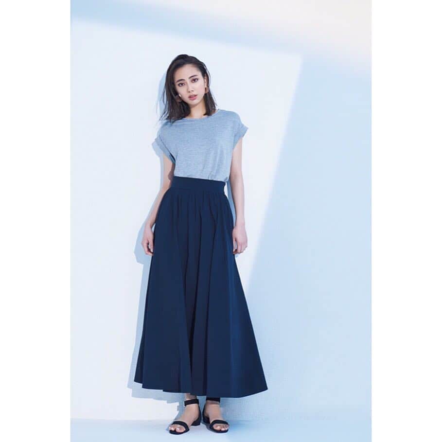mid pressのインスタグラム：「Top ¥6,000 Skirt ¥25,000 ・ #blenheim #mid_e_shopping #mid_press #mid_official」