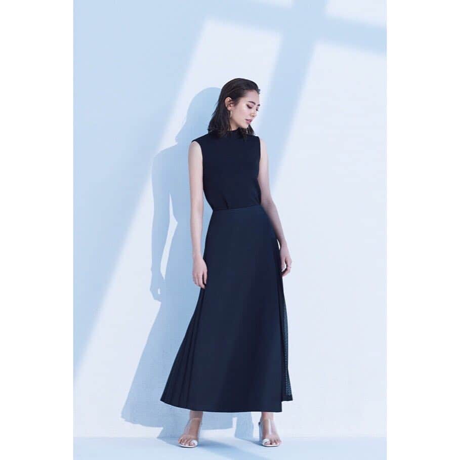 mid pressのインスタグラム：「Knitwear ¥12,000 Skirt ¥26,000(5月下旬入荷予定) ・ #blenheim #mid_e_shopping #mid_press #mid_official」