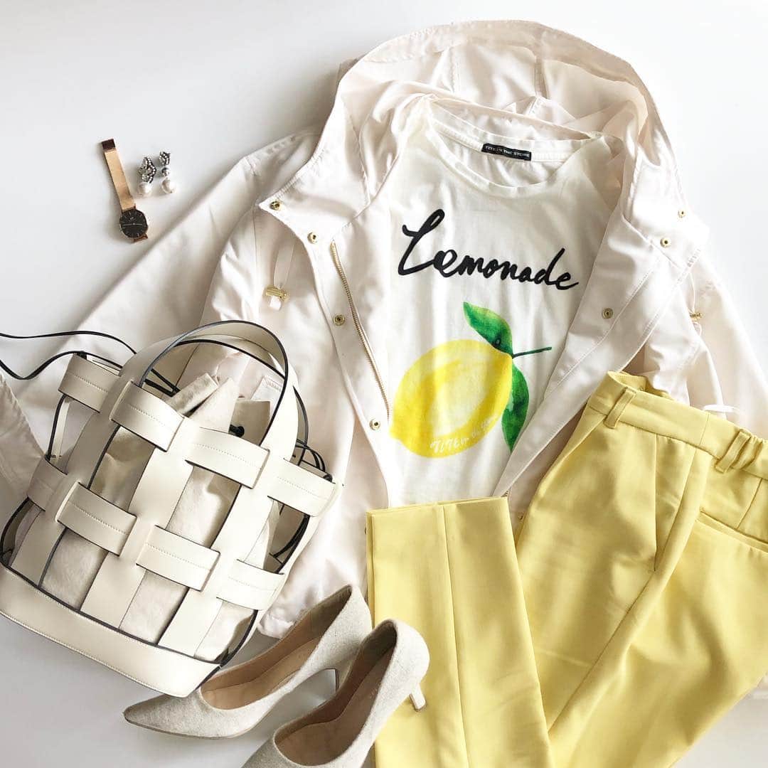 saaaay_kさんのインスタグラム写真 - (saaaay_kInstagram)「2019.04.26 Lemon柄のTシャツにはレモンイエローのパンツで🍋 セットアップみたいにしてみたコーデ🤭 ・ ・ Tシャツは女性に人気イラストレーターの natsu yamaguchiとのスペシャルコラボ品です💕 ・ ・ @titeinthestore #titeinthestore #supported #natsuyamaguchi ☟☟☟ 【TITE in the store×natsuyamaguchiコラボ企画】 プレゼントキャンペーンが開催中です🎁 4/19(fri) ~ 4/30(tue)の期間中 公式アカウントフォローして キャンペーン投稿にいいね! した方の中から 抽選で3名様にコラボTシャツが当たるそうですよ❣️」4月26日 19時33分 - saaaay_k