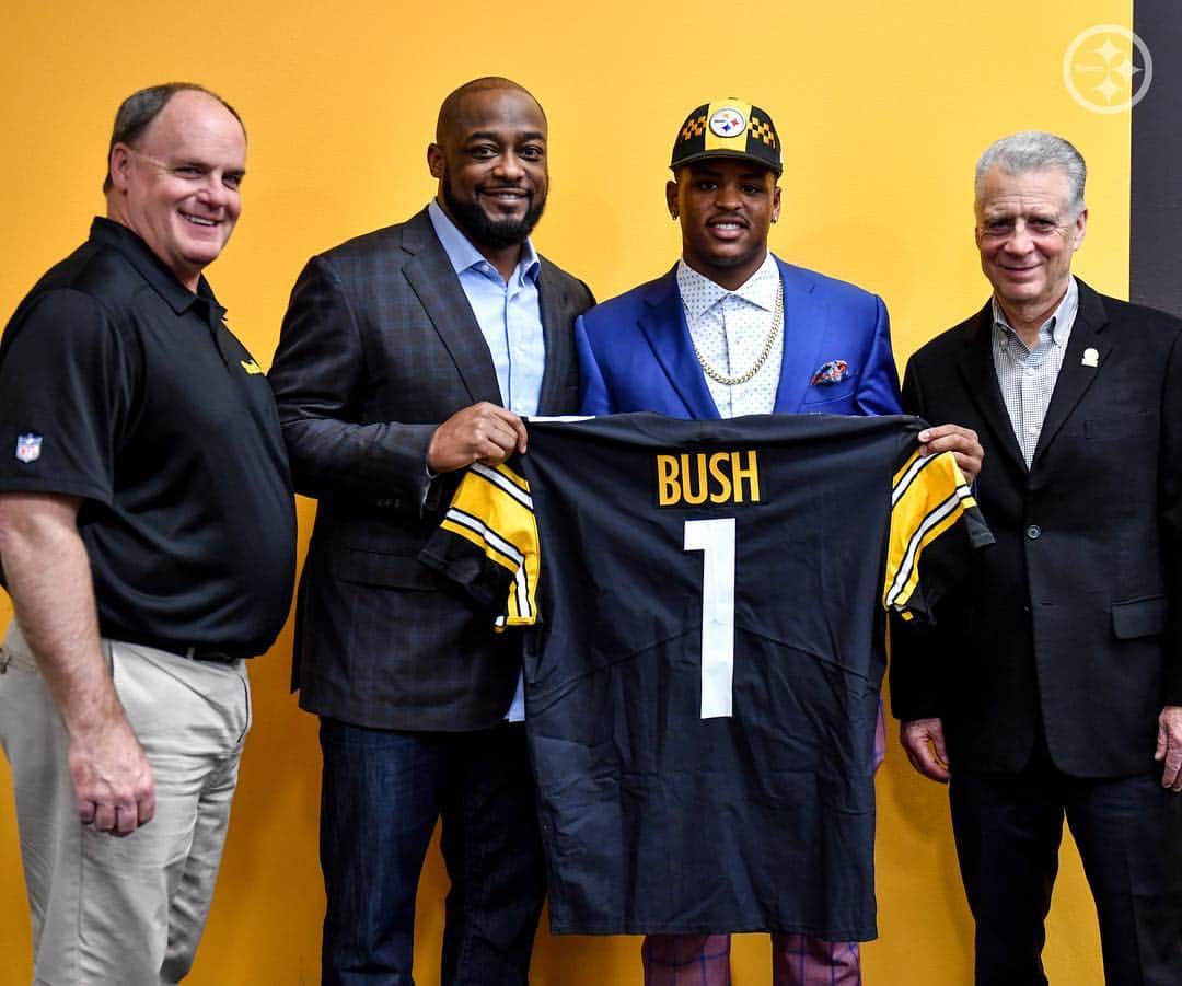 ピッツバーグ・スティーラーズさんのインスタグラム写真 - (ピッツバーグ・スティーラーズInstagram)「Bush: "Being able to put on the Black & Gold and being able to go out there and play for the Pittsburgh Steelers. It means everything to me."」4月27日 6時37分 - steelers
