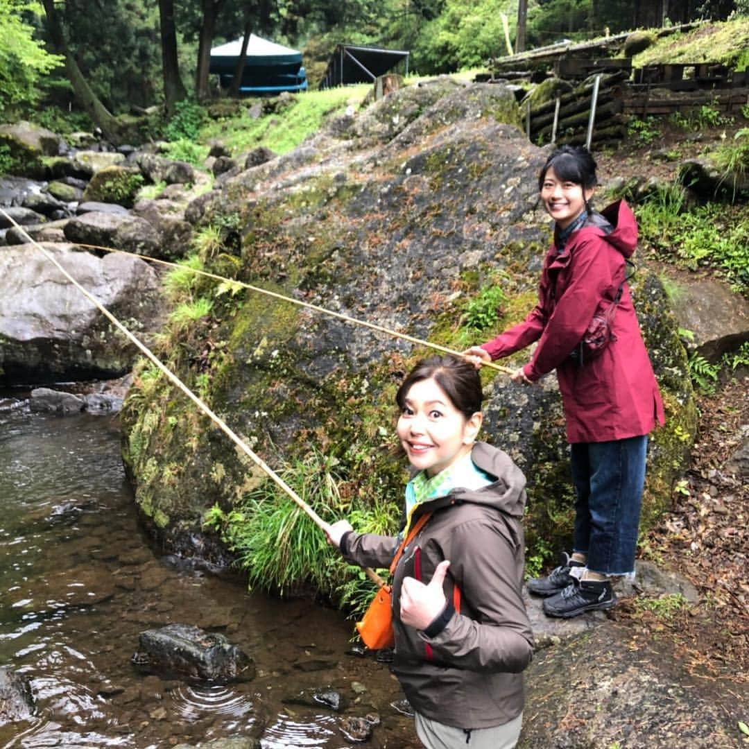 竹岡圭さんのインスタグラム写真 - (竹岡圭Instagram)「久しぶりの釣り🐟エサはイクラだったから安心（笑）。 厚木インター降りて、釣り場にさほど走らず到着しちゃうから気軽に行けるし、かなり楽しいぉ〜🐠 釣果のほどはOnAirをお楽しみに😊👍 なかなか日本！〜高速道路女子旅〜 tvk毎週月曜日20時55分〜（tvk映らない方もhttp://www.tvk-yokohama.com/naka_jpn/本編動画ONAIR翌日以降見られます）」4月27日 6時07分 - kei_takeoka