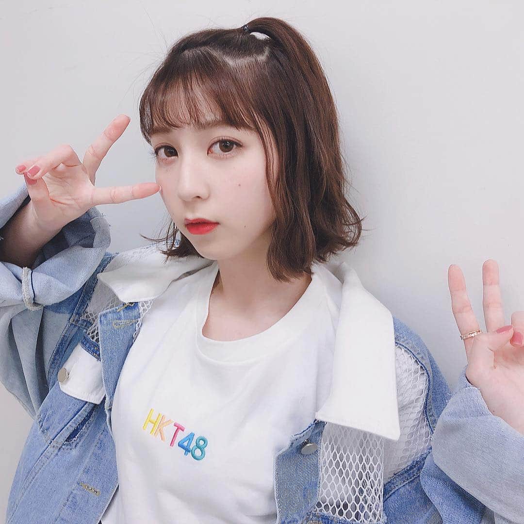 松岡菜摘のインスタグラム：「. . さっしー最後のMステに 出させていただきました☺︎ . さしこちゃんカラコンして 今日はお顔がオシャレです👏わーい . 衣装も可愛い🥰🥰 . #デニムコーデ #カラコン #hairstyle #hairarrange」