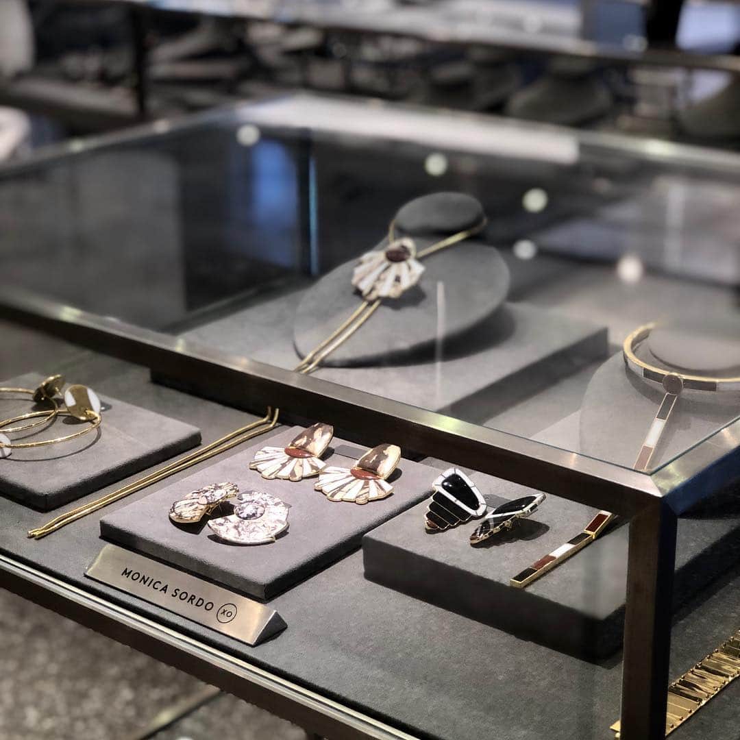 Monica Sordoのインスタグラム：「Our new Samay Collection have landed at @barneysny ! Find us in Madison Av. 🏢 and Beverly Hills 🌴✨ #MonicaSordo #barneysnewyork #SS19」