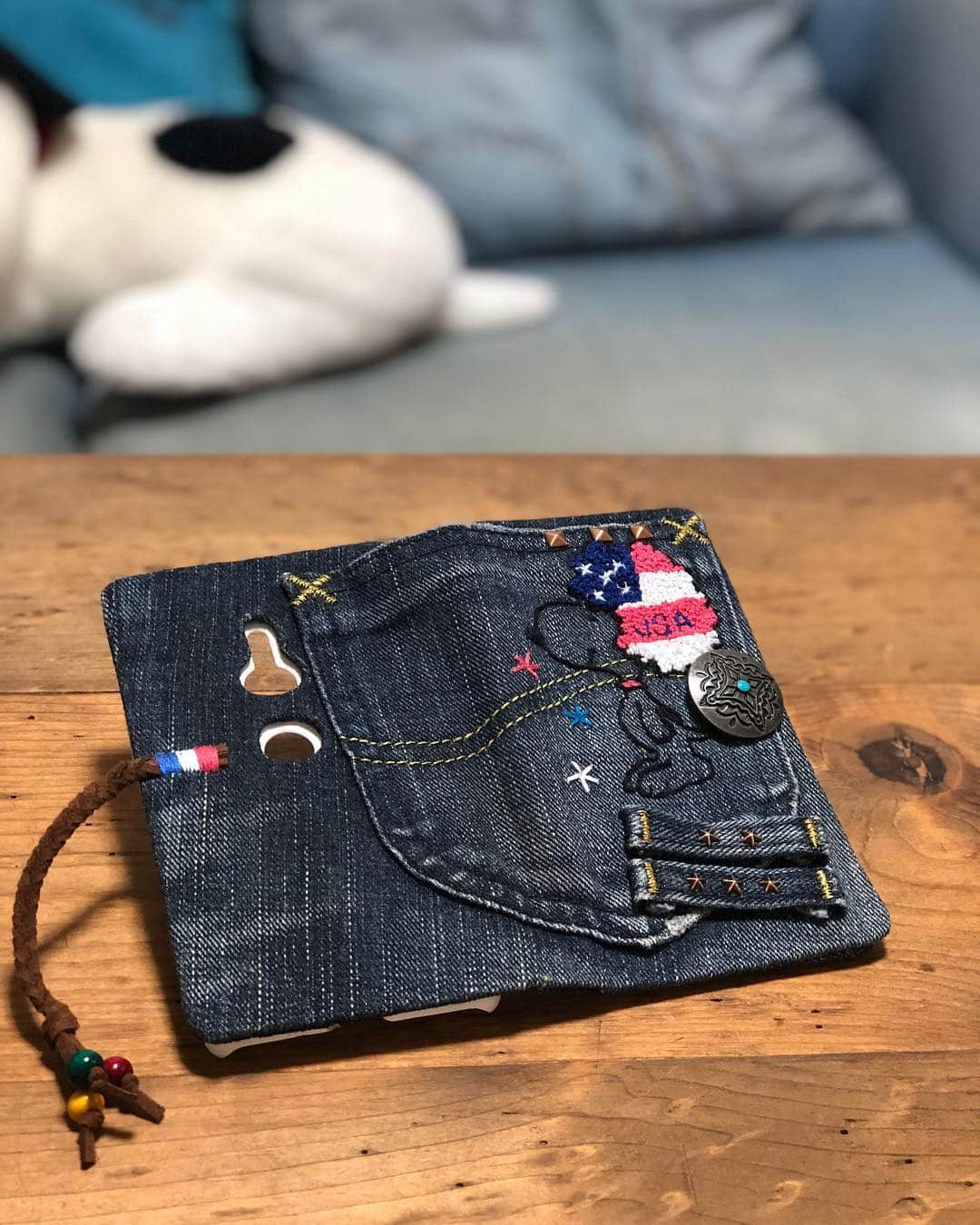 lalapinkさんのインスタグラム写真 - (lalapinkInstagram)「USAアフロ🇺🇸 #携帯ケース #スマホケース #smartphonecase #ハンドメイド #handmade #デニム #denim #スヌーピー #snoopy #アフロ #アフロスヌーピー #刺繍」4月26日 22時08分 - lalapink