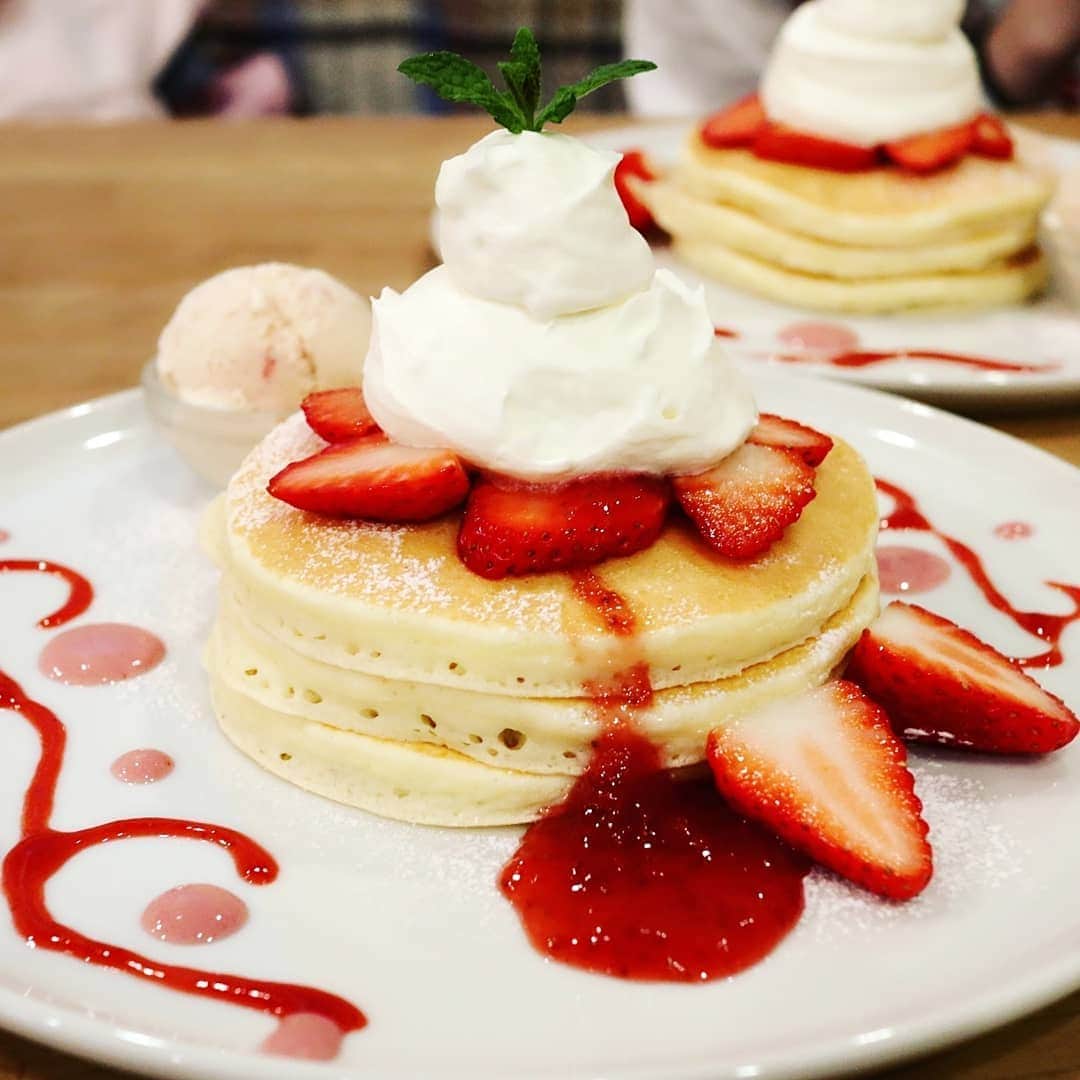 ミスター黒猫（黒猫仙人）のグルメインスタ