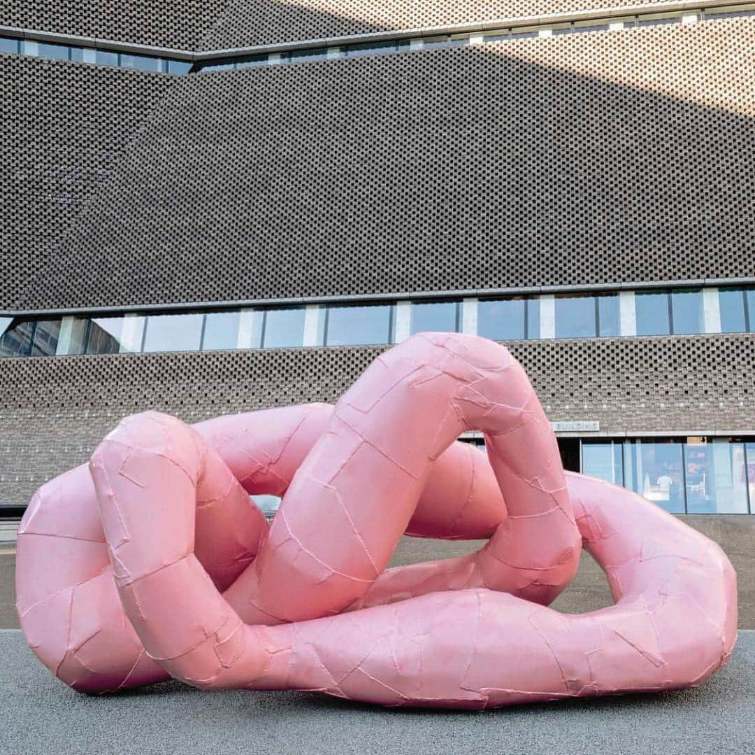 Camille Charriereさんのインスタグラム写真 - (Camille CharriereInstagram)「Franz West」4月26日 22時32分 - camillecharriere