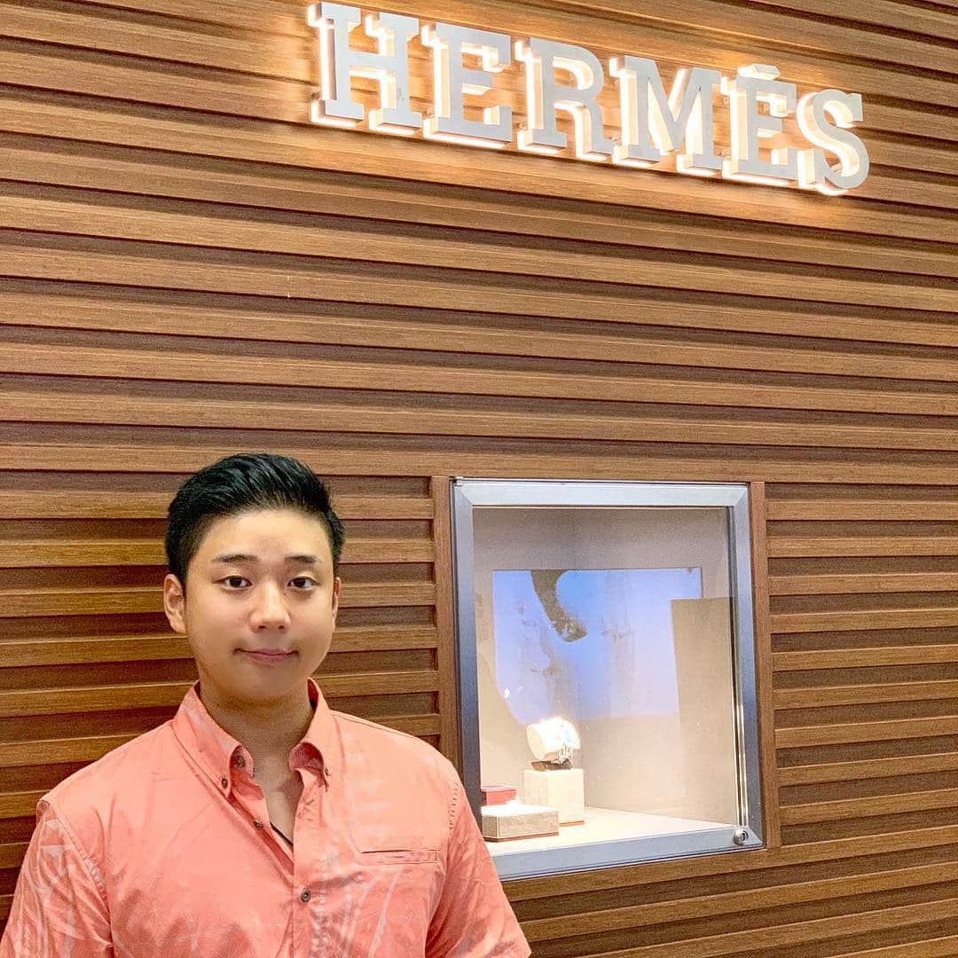 Eden Kaiさんのインスタグラム写真 - (Eden KaiInstagram)「Hermes party! What a great day!🏇 エルメス カラカウア店開店パーティー！楽しい一日でした🐴 ・ ・ ・ #Hermes #エルメス #Kalakaua #カラカウア #Tanoahawaii」4月26日 22時36分 - edenkai_official