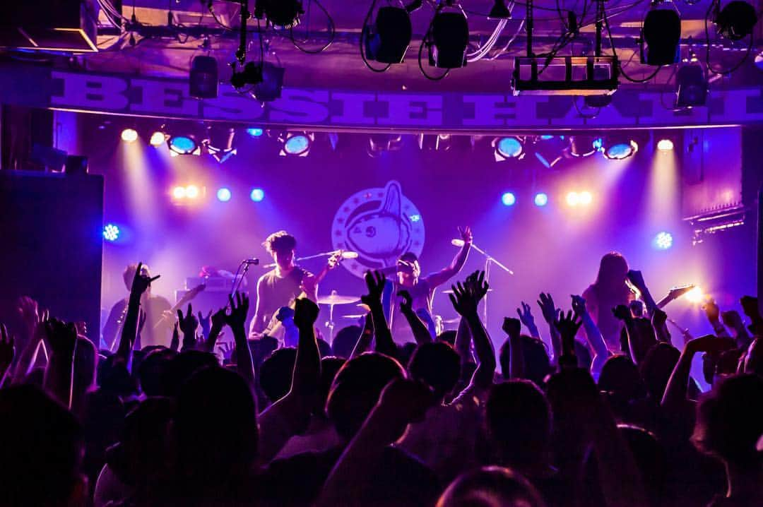 Crystal Lakeさんのインスタグラム写真 - (Crystal LakeInstagram)「THANK YOU SAPPORO!! We’ll be back on next month for KITAKAZE ROCK FES.  Photo: @taka_tallman  #CrystalLake #HELIX」4月26日 22時41分 - crystallake777