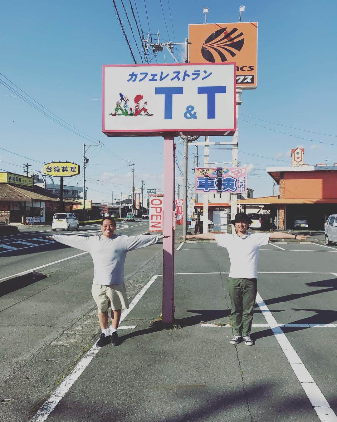 関川良さんのインスタグラム写真 - (関川良Instagram)「ありがとう静岡。 ありがとうlocals。 ありがとういい波。 ありがとうT&T」4月26日 22時47分 - ryosekikawa