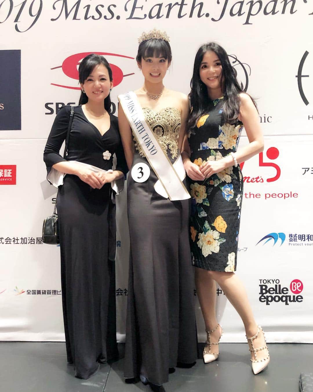 のインスタグラム：「ミスアースジャパン東京大会♡ お招きありがとうございます。  美しさとは何と尊いのでしょう もちろん内面も含めてです😊✨ #ミスアースジャパン #ミスコン #japan #東京 #美しい女性 #tokyo #コンテスト #パーティ #party #東京大会」
