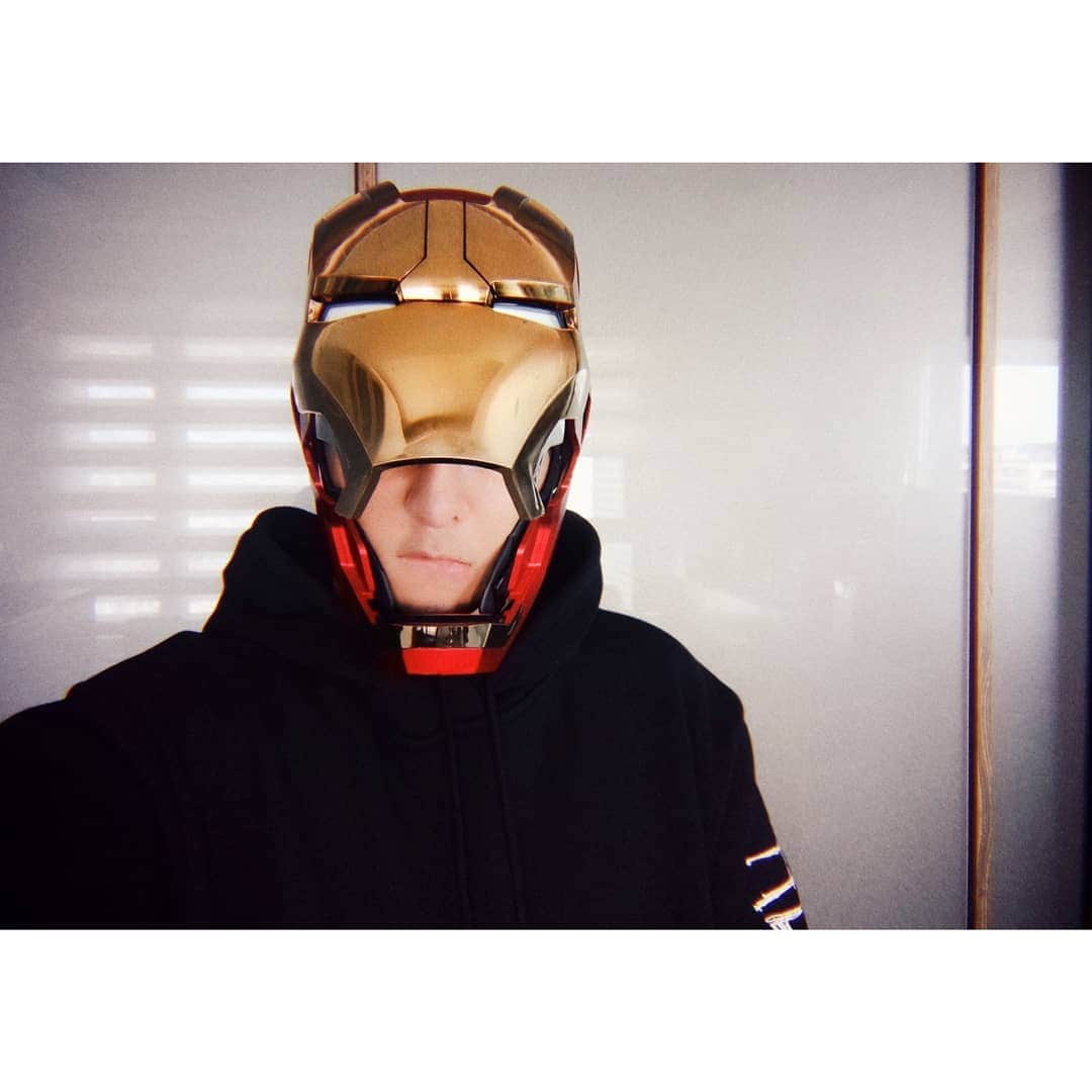ダンソン・タンのインスタグラム：「I'm.........ironman.........讓人心情複雜的一句話✖✖ #Avengers #复仇者联盟4  #HOTHEART #SEVENDAYS #DT #AvengersEndgame #IronMan #唐禹哲」