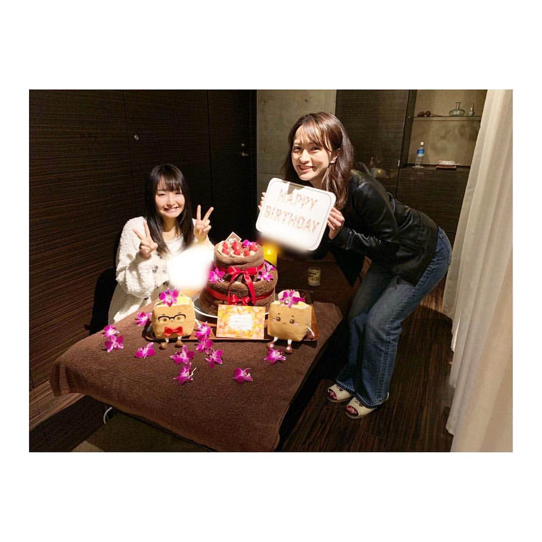 杜野まこさんのインスタグラム写真 - (杜野まこInstagram)「#山口立花子 ちゃん だいぶ遅れちゃったけど #お誕生日おめでとう #happybirthday  #いつもありがとう  #アロママッサージ #リフレッシュ #喜んでくれて #ウレシーブ ❤️」4月27日 0時24分 - makomorino