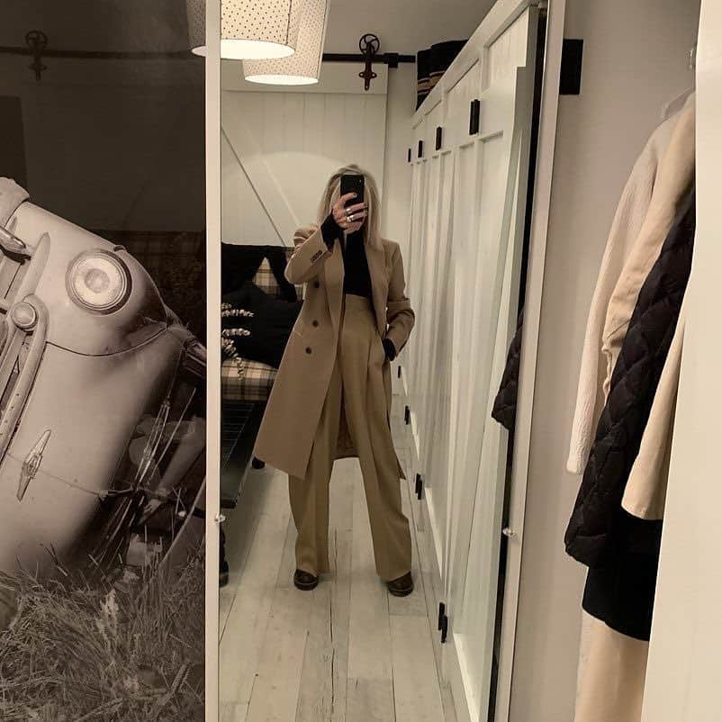 ELLE Magazineさんのインスタグラム写真 - (ELLE MagazineInstagram)「This is a Diane Keaton #OOTDs appreciation post. Thank you.  #Regram: @diane_keaton」4月27日 1時21分 - elleusa