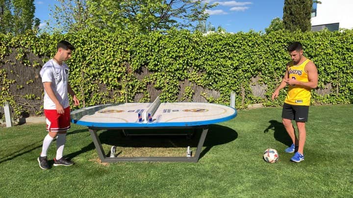 のインスタグラム：「Tarde diferente. 🤙🏽 #TeDaAlas @redbullesp @igor.asensio」