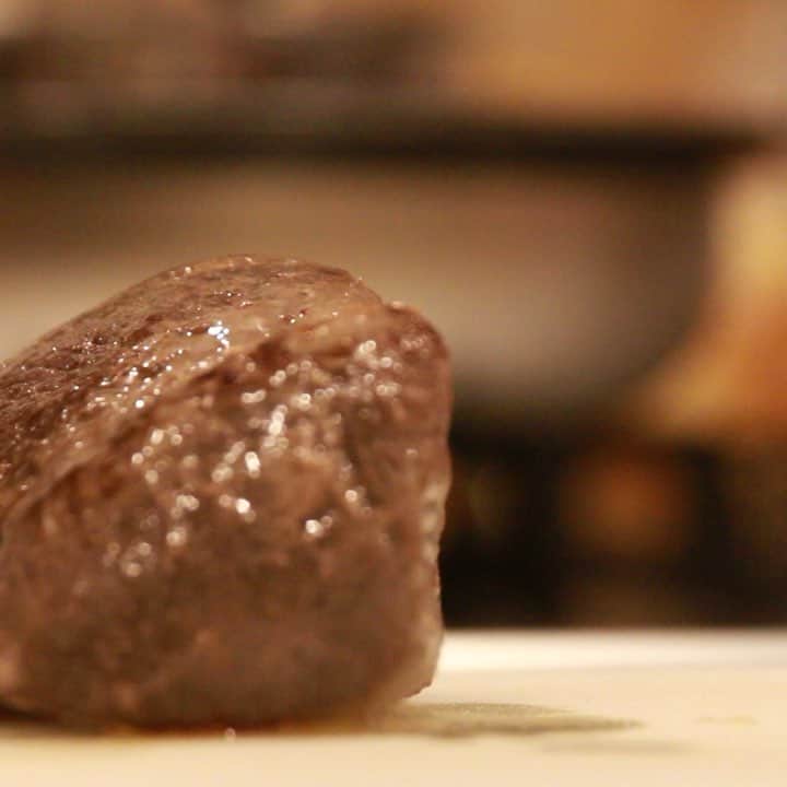 vo_coのインスタグラム：「🥩 #Boniq でローストビーフ作ってみた * GW、たいして出かけないから色々作ってみよ！ #低温調理 面白い！」