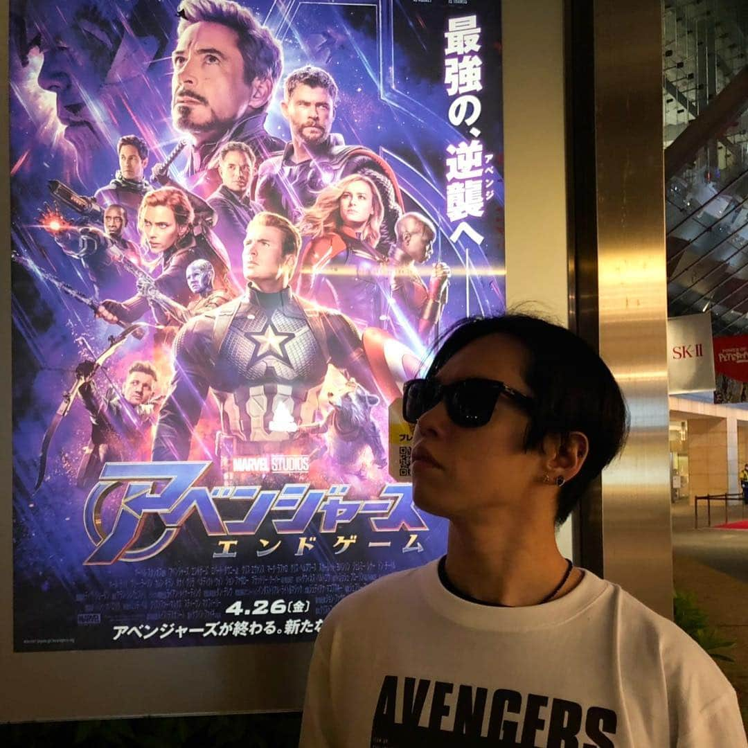 MOMIKENさんのインスタグラム写真 - (MOMIKENInstagram)「やっぱり泣いた。 #momiken#avengers#avengersendgame#アベンジャーズ #この日の為に関連作品をすべて観なおして整えてきた #おかげで沢山笑って泣きました」4月27日 2時08分 - momiken_spyair