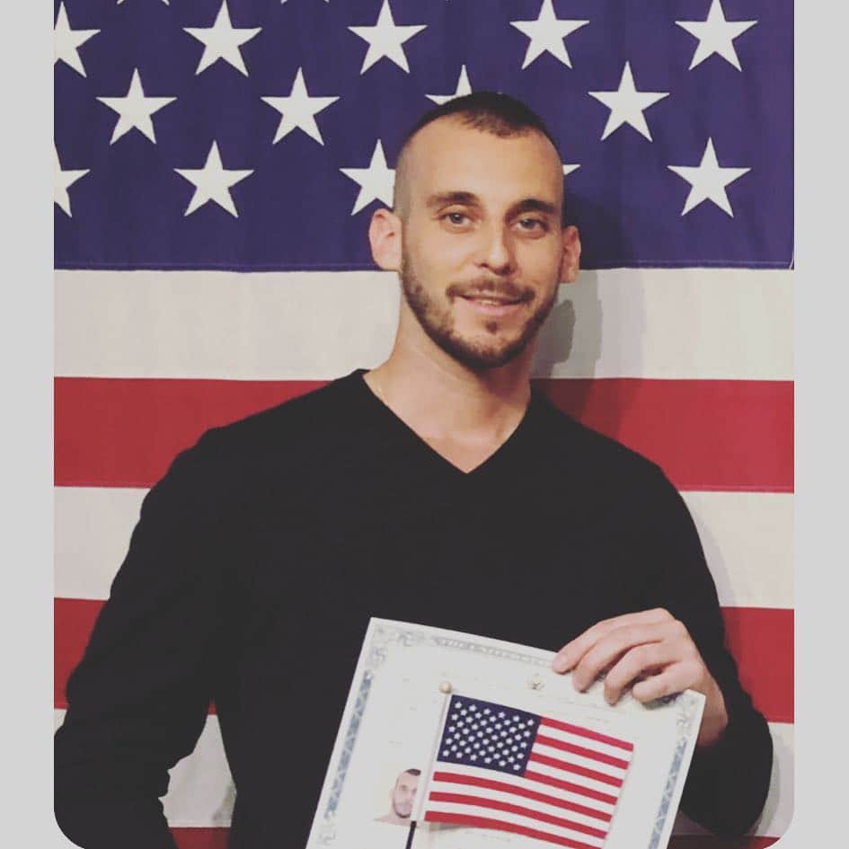 カリーヌ・ロワトフェルドのインスタグラム：「Proud to be your mum❤️. Imagine the joy of your grand grand parents after their departure from Odessa🌹. @vladimirrestoinroitfeld 🇺🇸❤️ god bless America」