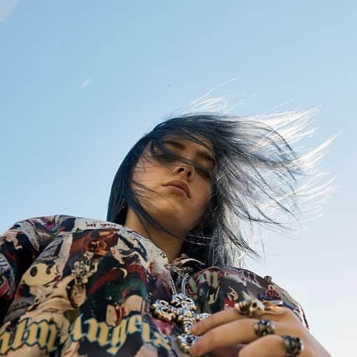 The New Yorkerさんのインスタグラム写真 - (The New YorkerInstagram)「At the turn of the millennium, pop stardom was an aggressively packaged and censorious business. Now, Gen Z has little patience for the bubblegum sound of yore—seventeen-year-old Billie Eilish’s rise to the top is proof. Tap the link in our bio to read more.  Photograph by Magdalena Wosinska / NYT / Redux」4月27日 4時19分 - newyorkermag