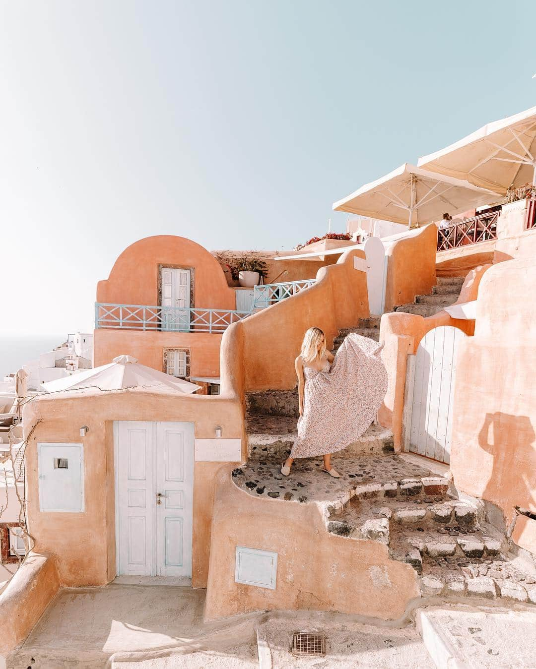 Aspyn Ovard Ferrisさんのインスタグラム写真 - (Aspyn Ovard FerrisInstagram)「Woke up in the dreamy Santorini 💕☀️ #aspynovardpresets」4月27日 4時41分 - aspynovard