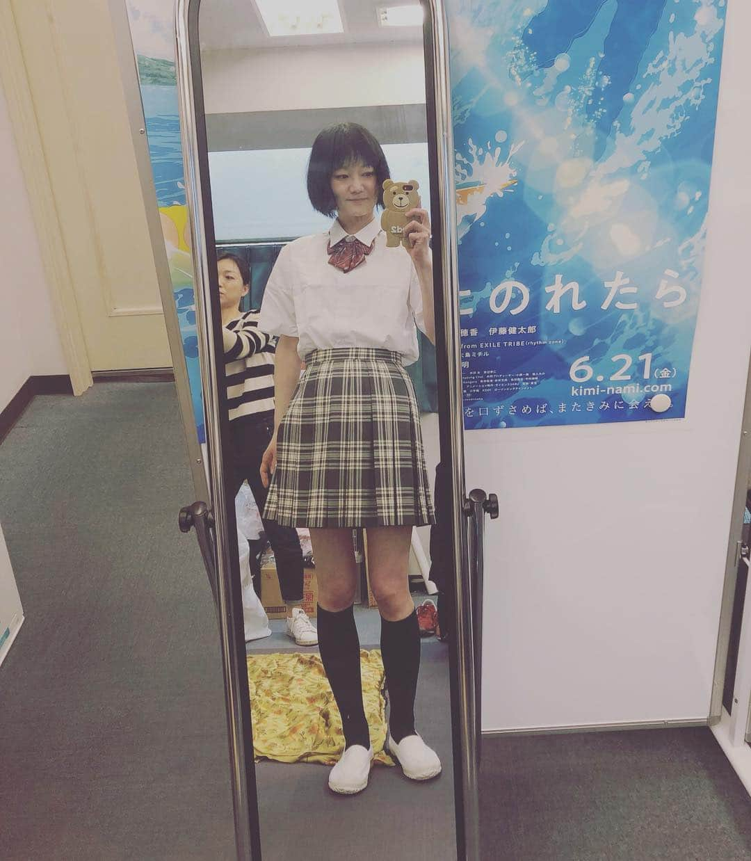 遠山景織子さんのインスタグラム写真 - (遠山景織子Instagram)「15歳( ¨̮ )中学三年生に変身。 映画の衣装合わせです。 #15歳#中学三年生#制服  #衣装合わせ  #ｇｗ  #映画#15歳の総理大臣  #シナリオグランプリ作品 #撮影に向けて #伊参スタジオ映画祭  #主演映画  #遠山景織子」4月27日 15時04分 - kyooko.9.tooyama