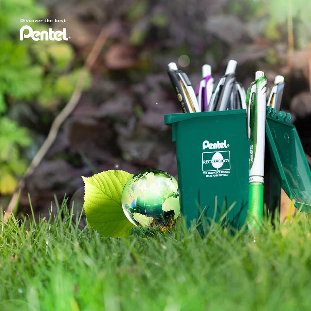Pentel Canadaさんのインスタグラム写真 - (Pentel CanadaInstagram)「Discover the Best of Pentel Recycology products! We have a long-standing commitment to sustainability and social responsibility with Recycology™, an umbrella brand for our eco-friendly products. Visit our website to learn where to buy them and more! pentel.ca」4月27日 8時00分 - pentelcanada