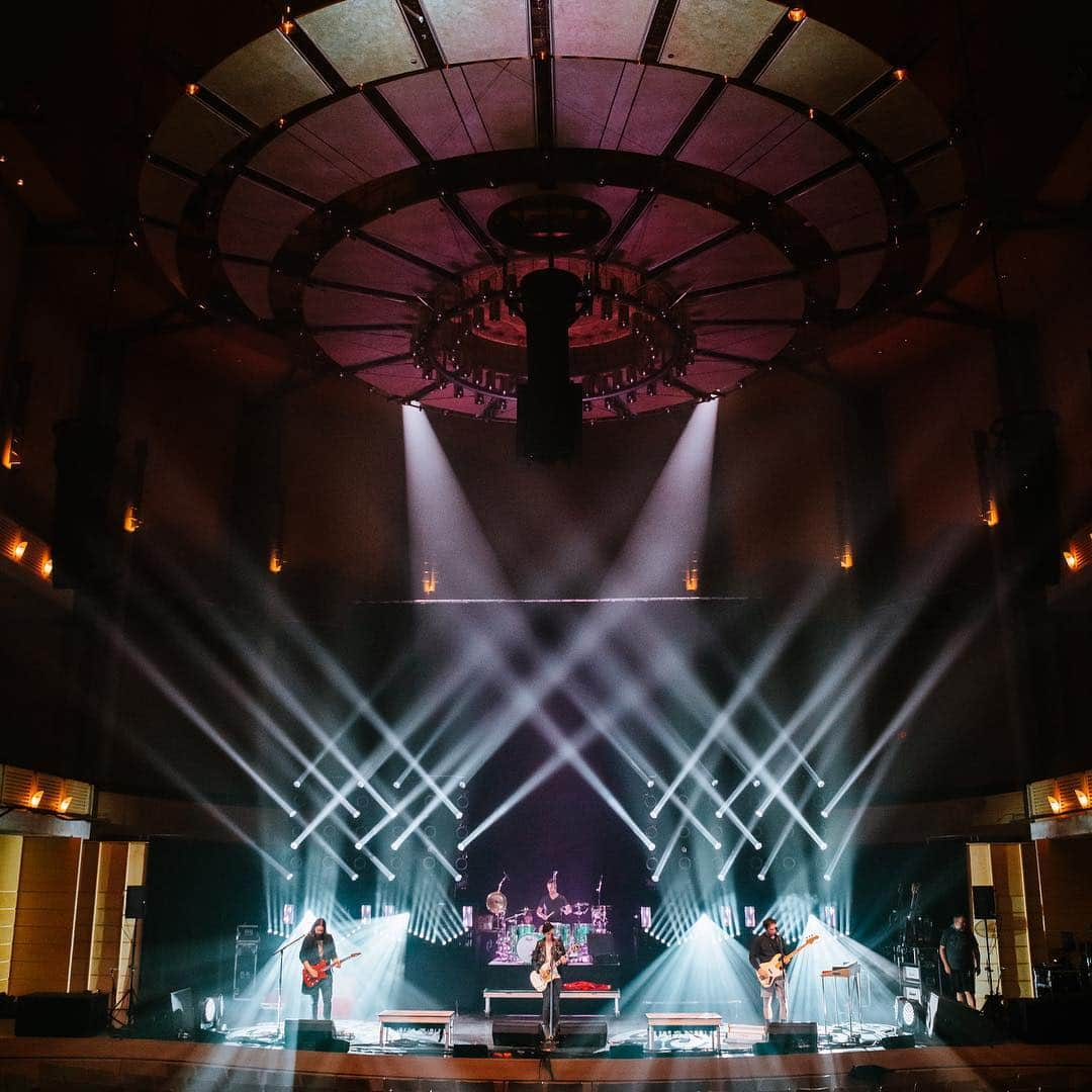 ジー・ヘイルさんのインスタグラム写真 - (ジー・ヘイルInstagram)「Pre show Vancouver! Who’s coming to the show tonight!?? Photos by @judyhwon」4月27日 9時08分 - officiallzzyhale