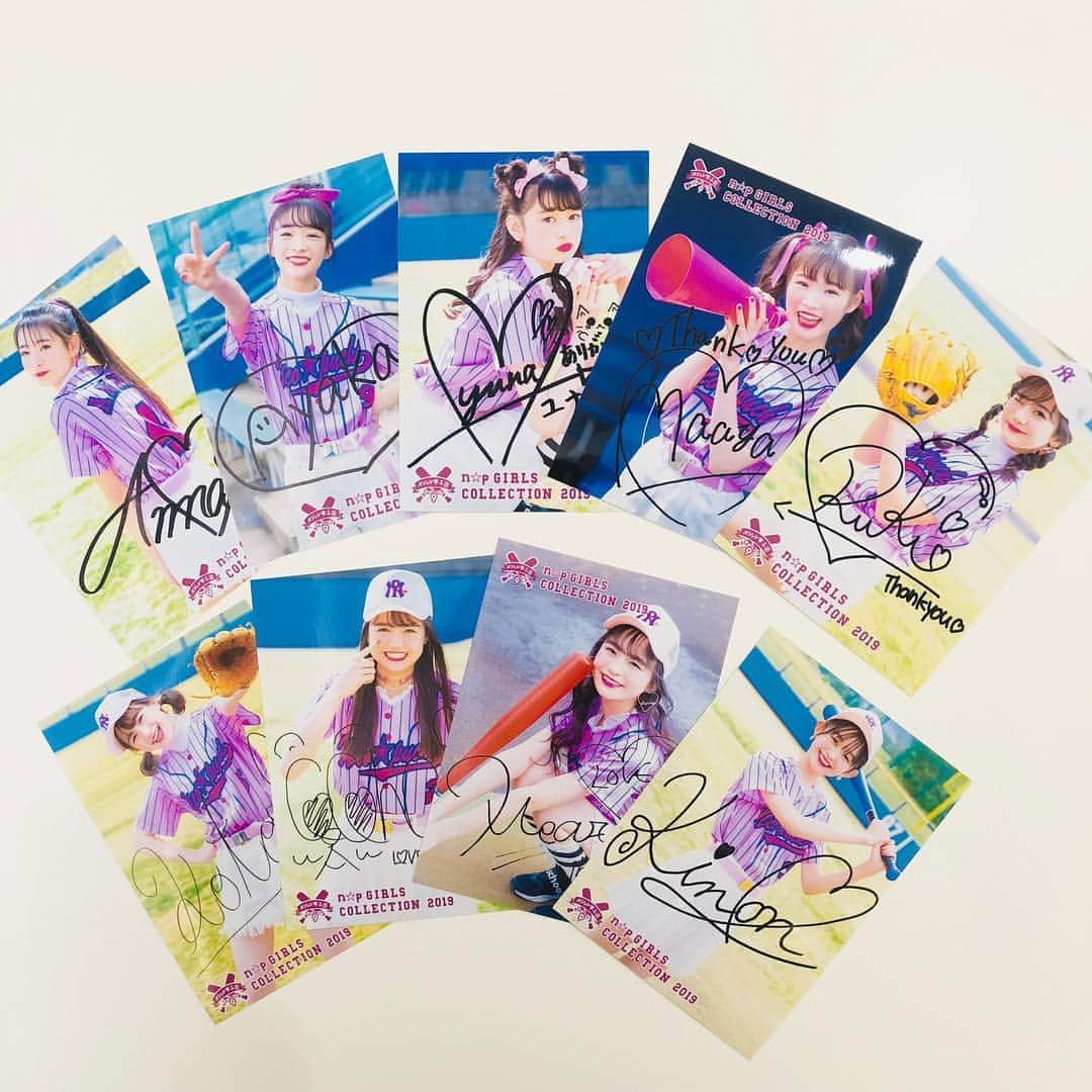 ニコ☆プチのインスタグラム：「. プチ☆コレ9本番まであと1日…⚾️ 今日はリハーサル日だよー！. . 27日、28日会場限定💗 最新の『ニコ☆プチ』を販売します！ 会場で買ってくれたコ限定で… プチ☆コレ9スタメンのブロマイドを プレゼント🎁 ランダムで3人入っているので 誰が出るかはお楽しみに💕 . . ※特典はなくなり次第終了です  #ニコプチ #プチコレ9 #プチモ」