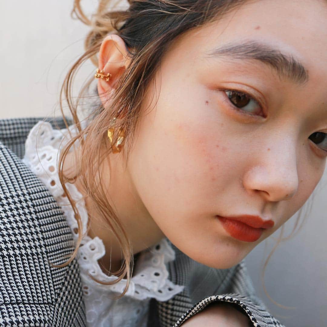 野々口祐子のインスタグラム：「GW中は通常通り営業しております✂️ まだ空きがありますので ご予約お待ちしております😊💛 . . #syan_tokyo #nono_hair #nono_make  #ヘアアレンジ #ハイトーンカラー #ブリーチカラー」