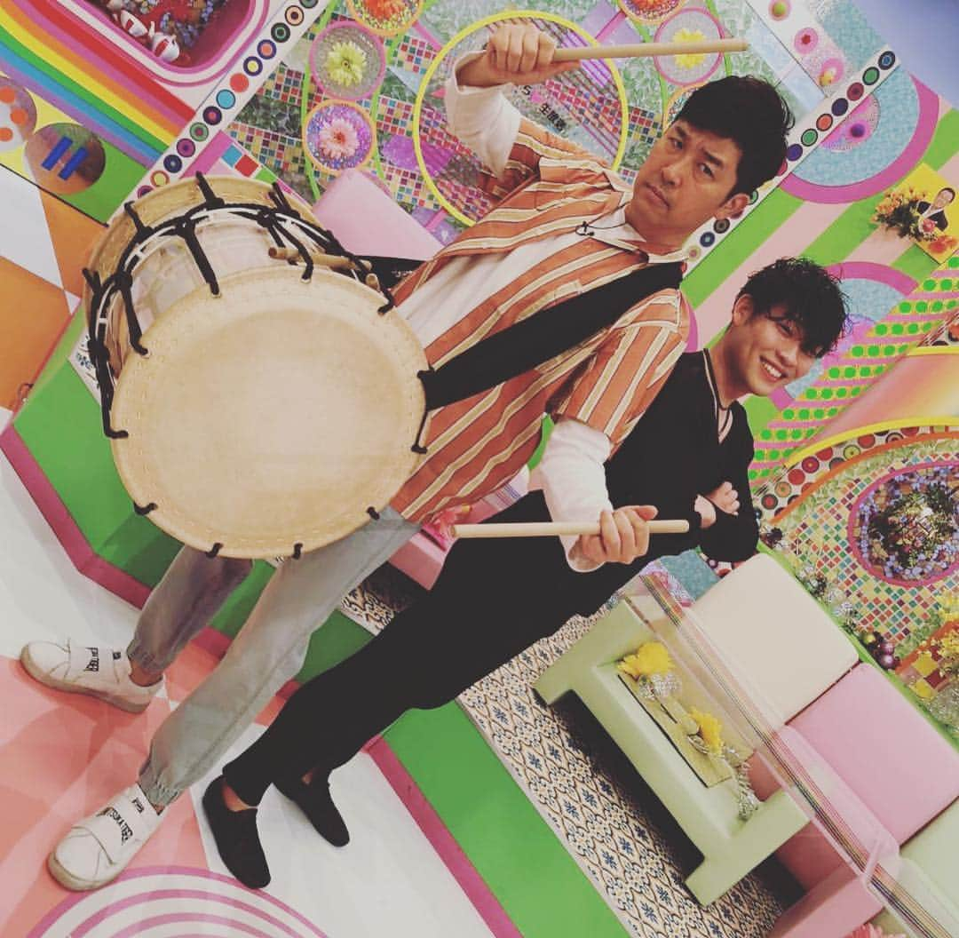 あべこうじさんのインスタグラム写真 - (あべこうじInstagram)「ㅤㅤㅤㅤㅤㅤㅤㅤㅤㅤㅤㅤㅤ ハッピィ ㅤㅤㅤㅤㅤㅤㅤㅤㅤㅤㅤㅤㅤ #あべこうじ #木村寛大 #カッコいい #世界へ #ハッピィ #藤原アナ #中村アナ #aba #青森朝日放送 #土曜の朝は #感謝 #7年目」4月27日 11時50分 - abe_happy