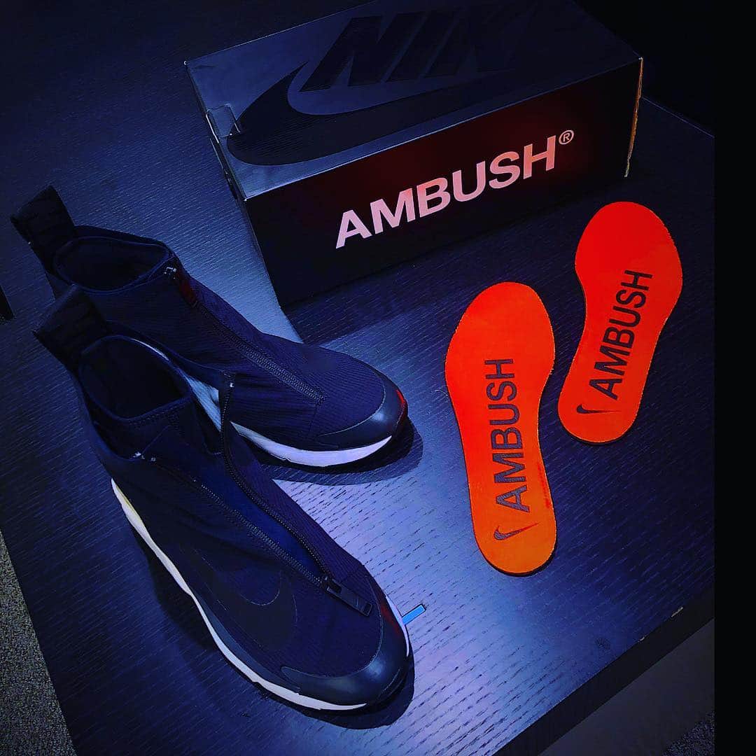BOBBYのインスタグラム：「@ambush_official  x @nike  NIKE AIR MAX 180 🚀🚀🚀 THX‼️ @verbal_ambush  @yoon_ambush 🙏🙏🙏 #nike #ambush  #airmax180」