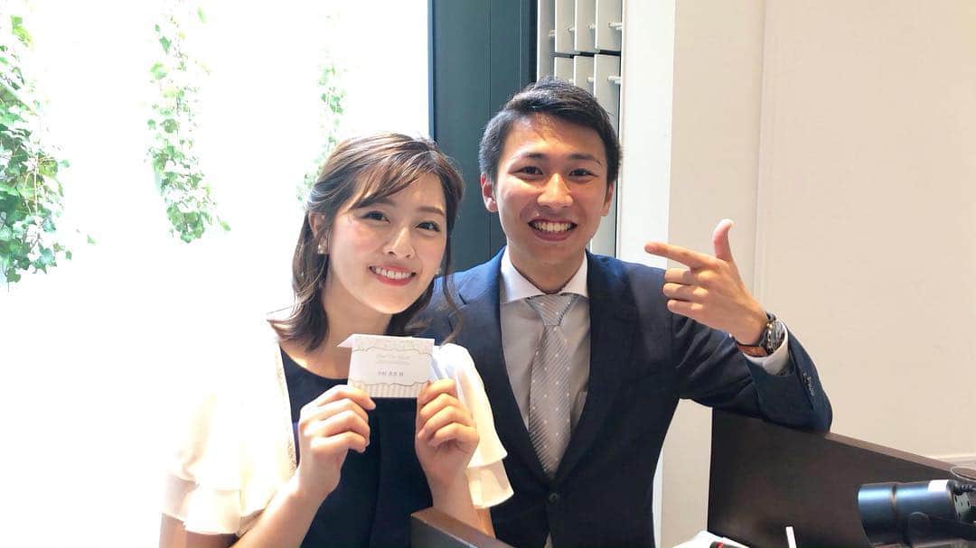 中村秀香のインスタグラム：「先日、岩原アナと 同期の結婚式に参列しました！  幸福感に満たされた１日でした☺️💓 #岩原大起アナ #ウエディングパーティー」