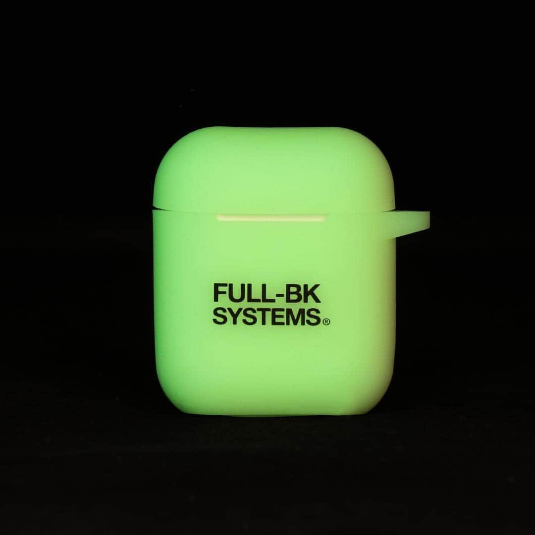 DJ DARUMAさんのインスタグラム写真 - (DJ DARUMAInstagram)「"SYSTEMS SILICON CASE"  2,376yen👉🏻 @FULLBK @FULLBK @FULLBK」4月27日 12時34分 - djdaruma