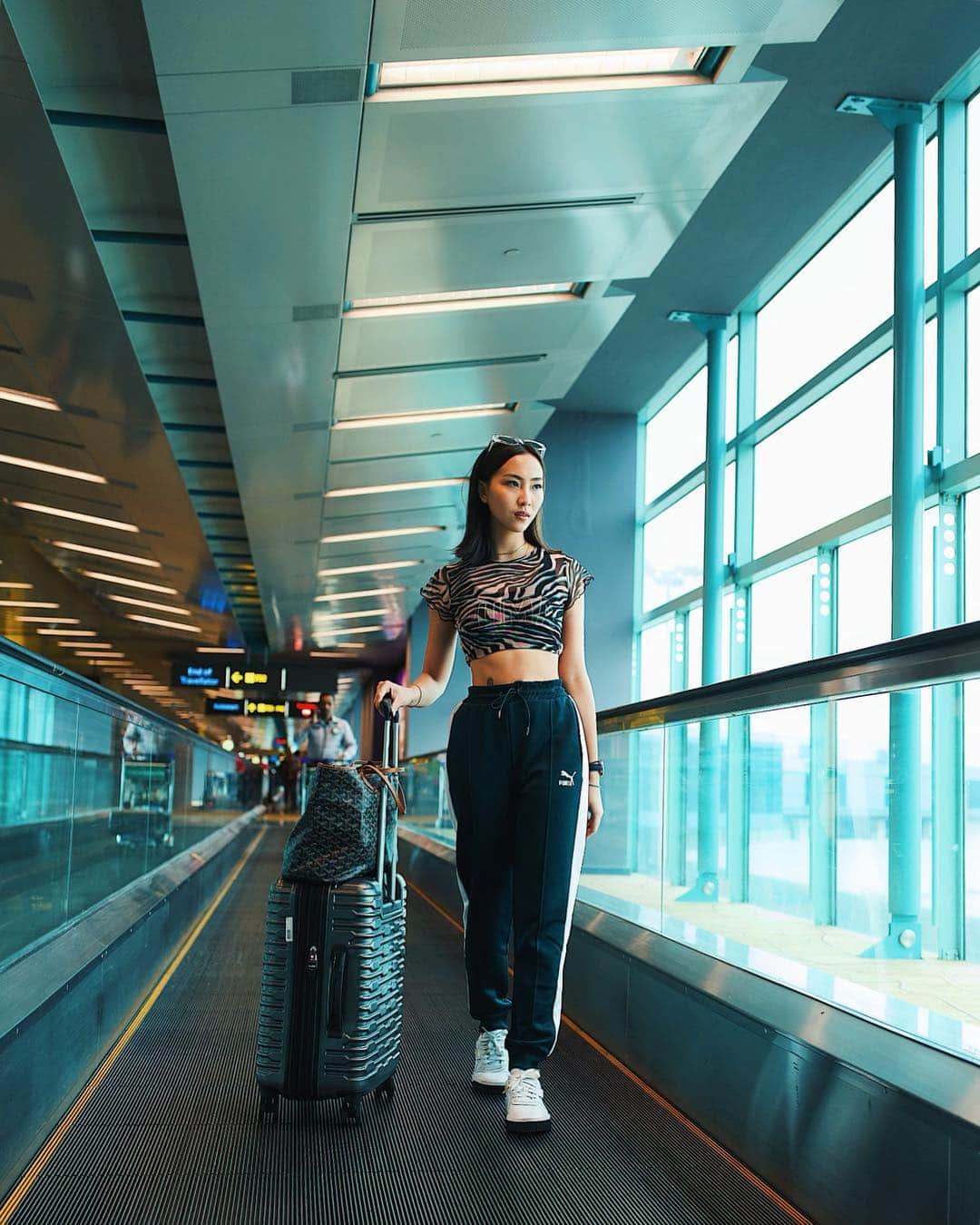 ソニアのインスタグラム：「See you in a bit KL!!! ✈️ . #PUMASEA #calitravelog #pumaambassador」
