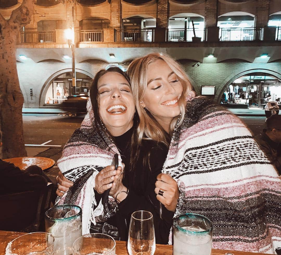 キャロライン・クラークのインスタグラム：「Holy Guacamole 🥑🥑」