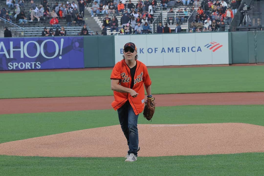 メタリカさんのインスタグラム写真 - (メタリカInstagram)「Photos from #MetallicaNight @sfgiants !」4月27日 14時07分 - metallica