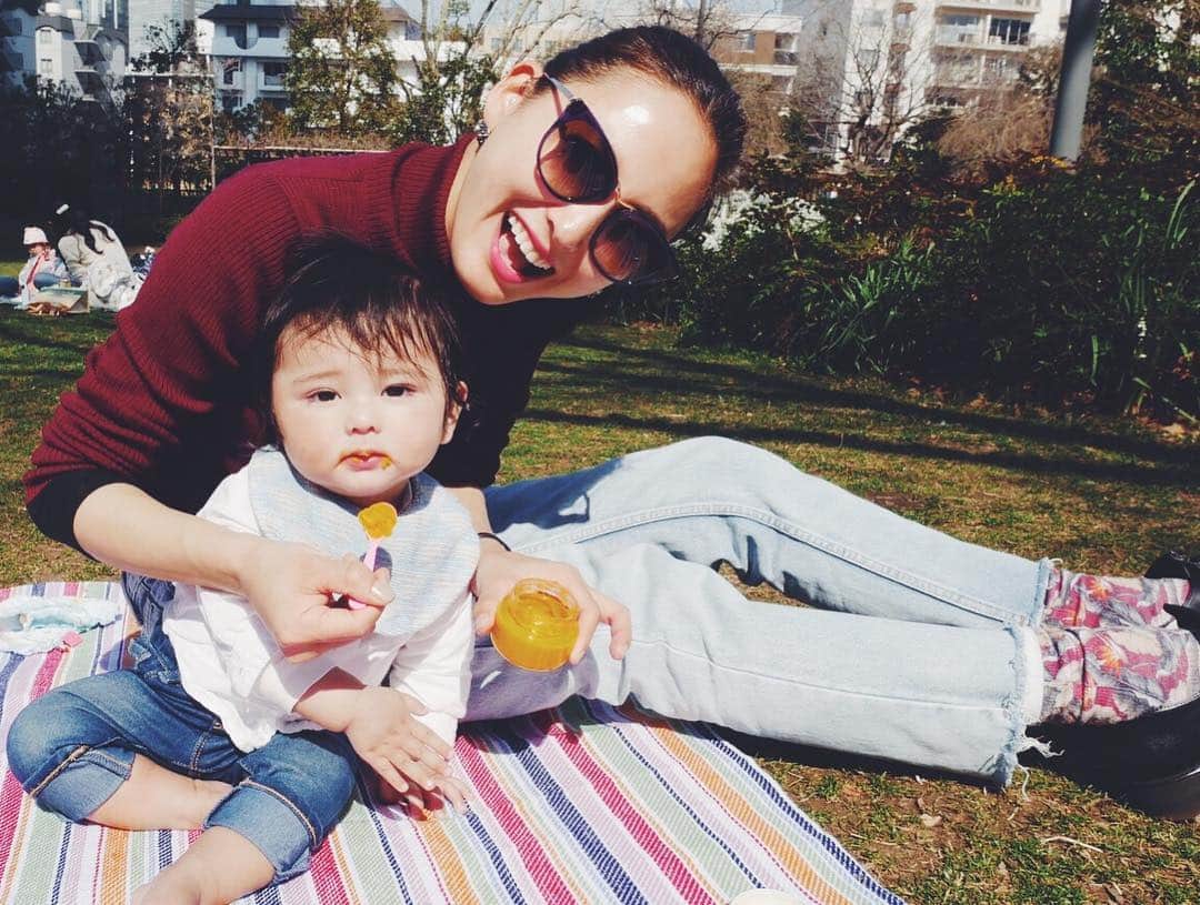 尾形沙耶香さんのインスタグラム写真 - (尾形沙耶香Instagram)「#babypicnic 🌷  #ピクニック ！」4月27日 14時18分 - sayakaogata