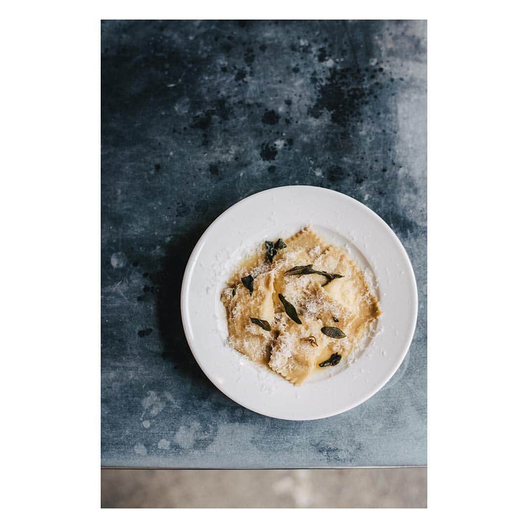 The Modern Houseさんのインスタグラム写真 - (The Modern HouseInstagram)「This week we visit chef David Gingell at @jolene_hackney He cooks ricotta ravioli with sage butter. Full recipe in our bio.」4月27日 23時48分 - themodernhouse