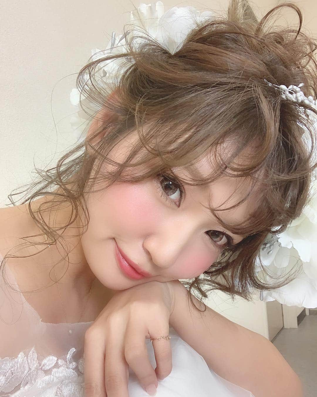 いっちゃん/嶋津 いつみさんのインスタグラム写真 - (いっちゃん/嶋津 いつみInstagram)「. . GW10連休って…何事？？🙄💨💨💨 . . . . . 家のうらが駅で 窓からホームが見えるんやけど 朝からでっかいキャリーひいた人がいっぱいいて . . 😟「ええなー。どこ行かはるんやろ」 言いながら歯磨きしてた🙋‍♀️ww . . . . . . そんなわけでワタクシも 明日はキャリーひいて名古屋へ向かいます❤️ . . . . . サロフェスに向けての美容Dayの予定😘💕💕💕 . . . . . . . .  #関西  #関西サロモ  #サロンモデル #サロモ #いっちゃん  #フリーモデル #関西モデル  #あざといっちゃん #かわいっちゃん #ブライダルモデル #アレンジモデル #ヘアカラー  #ヘアアレンジ #撮影依頼受付中 . . . . . . . . . 5月のお仕事依頼受付中です🧚🏻‍♀️💜 . DMにてお気軽にお問い合わせ下さい🙏🏻」4月27日 23時42分 - istumiiiru