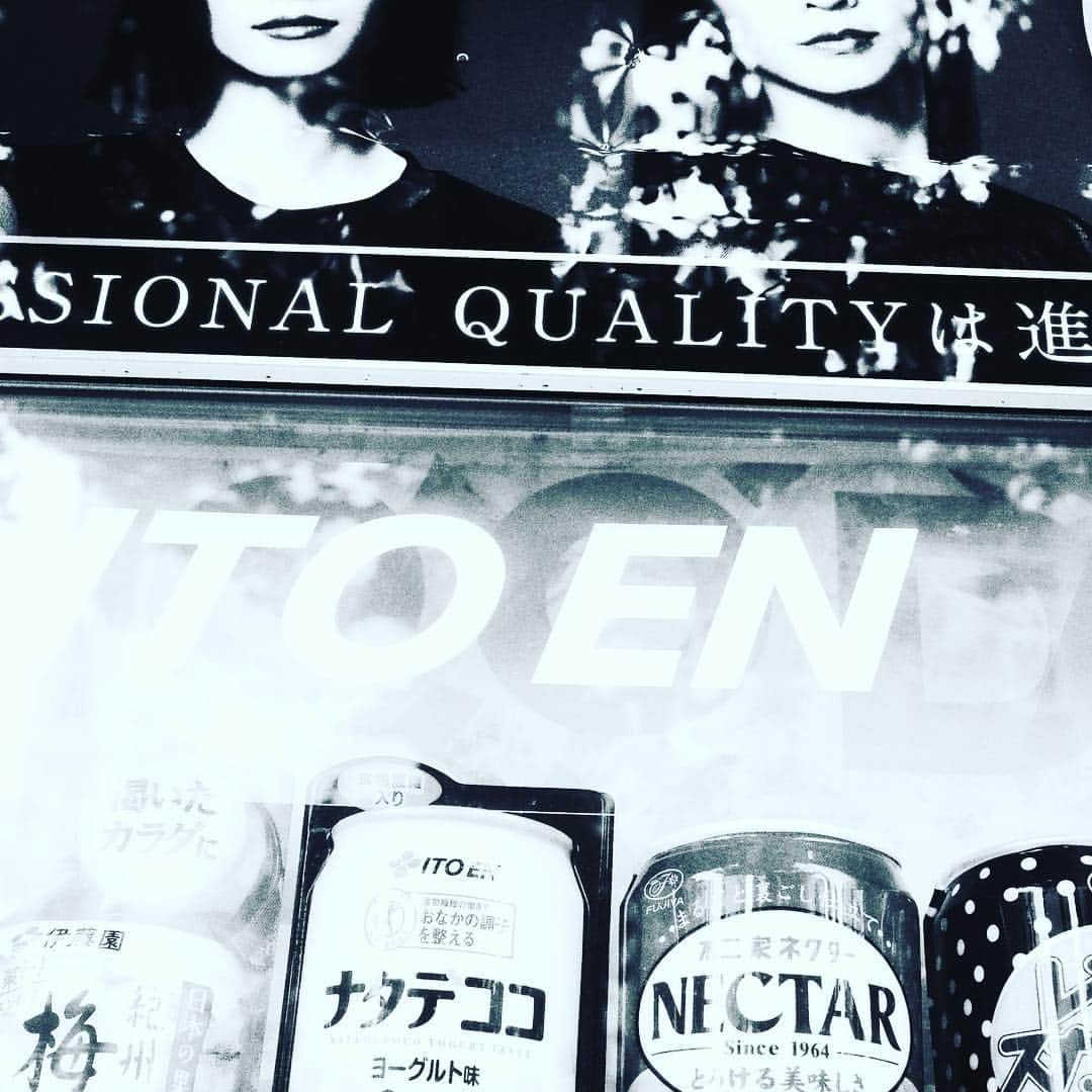 南博さんのインスタグラム写真 - (南博Instagram)「#thirsty#tokyo#minamihiroshi.com」4月28日 0時21分 - hiroshi_minami5_0