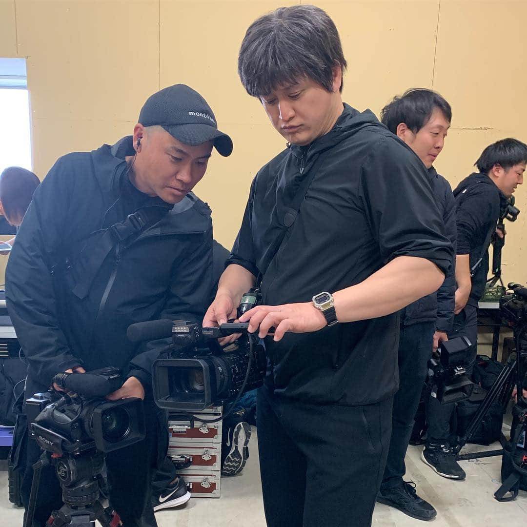 福島善成さんのインスタグラム写真 - (福島善成Instagram)「どうもカメラマンです。 TBS「変装かくれんぼ〜ハイドアンドシーク〜」でカメラマンで隠れさせていただきました📹 #ハイドアンドシーク #御視聴ありがとうございました！」4月28日 0時58分 - fukushimayoshinari