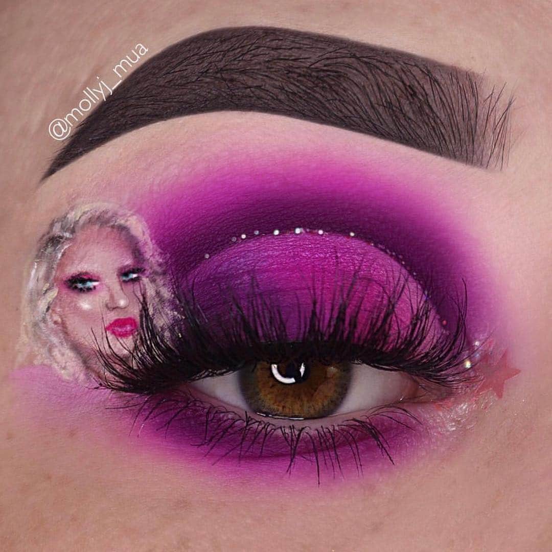 Jeffree Star Cosmeticsさんのインスタグラム写真 - (Jeffree Star CosmeticsInstagram)「#JEFFREESTARAPPROVED 🌟🌟 Now THIS is ART @mollyj_mua 👏🏻👏🏻👏🏻 We can’t get over the detail done to recreate our queen @jeffreestar so perfectly 🤩🤩 She used our #BloodSugarPalette and 7 #velourliquidlipstick shades including ‘Weirdo’, ‘Prom Night’ & ‘Drug Lord’ 💄💄 #jeffreestarcosmetics #jeffreestar #vegan」4月28日 0時52分 - jeffreestarcosmetics