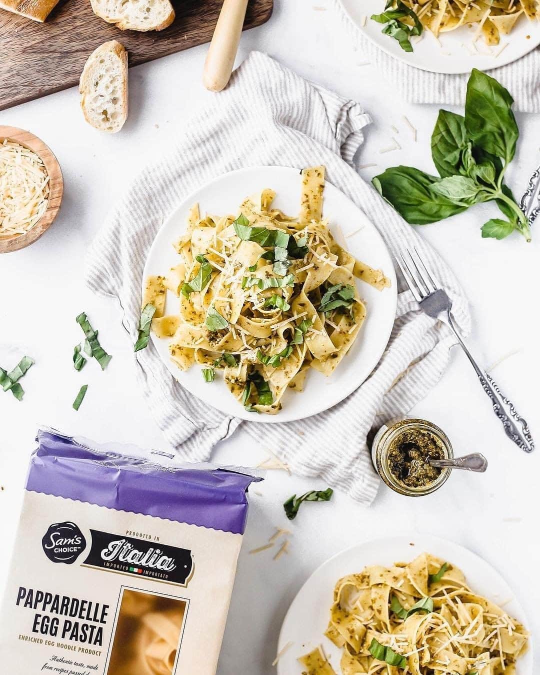 Wal-Mart Stores, Incさんのインスタグラム写真 - (Wal-Mart Stores, IncInstagram)「With pasta this good, you don’t want too many ingredients covering it up. Start with Sam’s Choice Italia for a surefire quick dinner. | 📸: @grandbabycakes​」4月28日 1時01分 - walmart