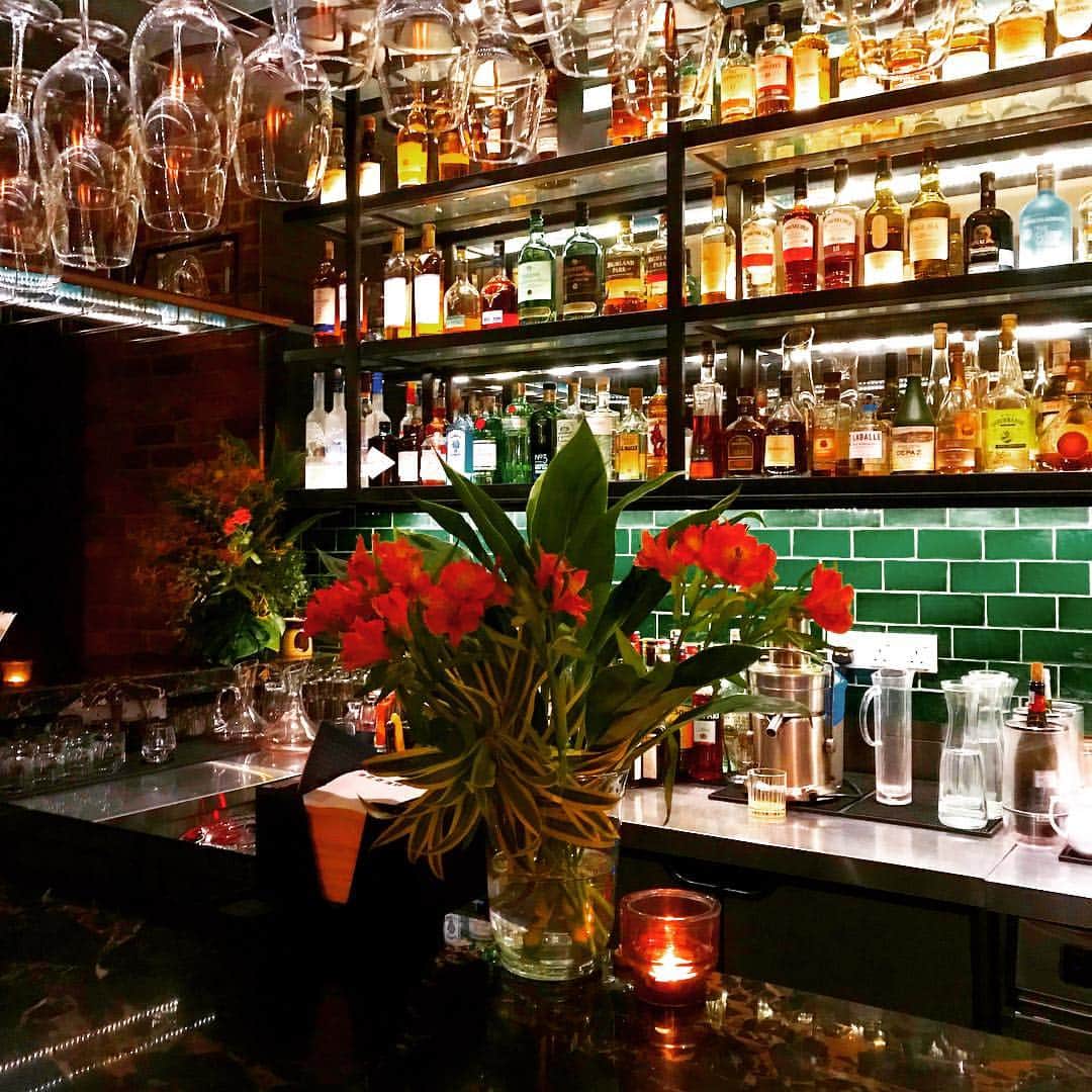Shigeru Kimotoのインスタグラム：「One of my favorite places #mezzewinebarnbistro @mezze_kl」