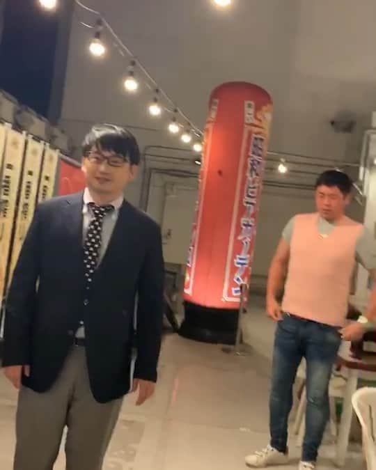片山真人のインスタグラム：「先日のビアガーデン、営業中の若林さんがいました。笑 #コードリー #オードリー #静岡市 #静岡parco」
