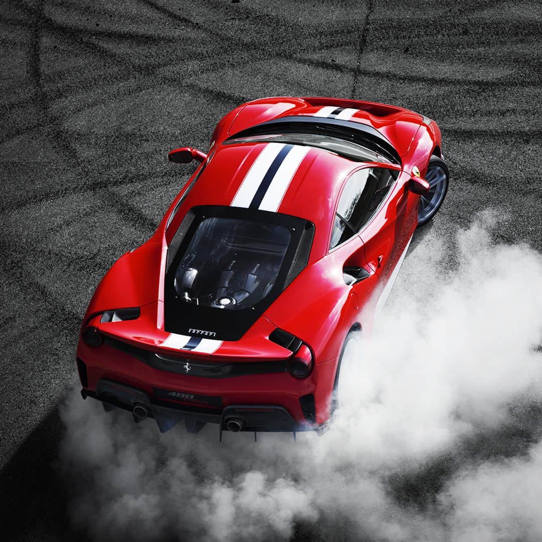 フェラーリさんのインスタグラム写真 - (フェラーリInstagram)「Take the adrenaline of the track to the road with the #Ferrari488Pista’s impressive V8 powertrain. #Ferrari #CarsWithoutLimits #Adrenaline」4月27日 17時01分 - ferrari